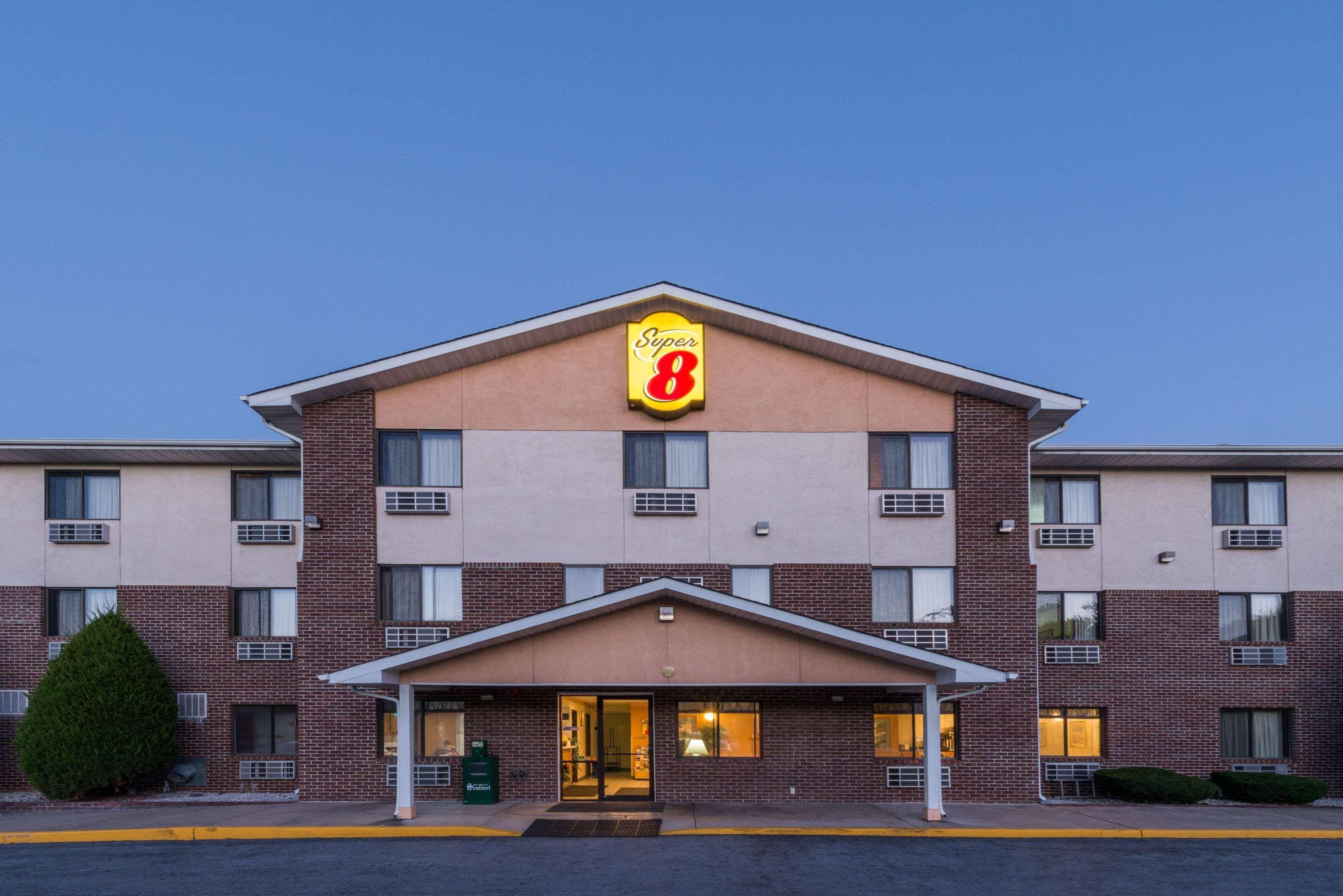 Super 8 By Wyndham Front Royal Hotel Eksteriør billede